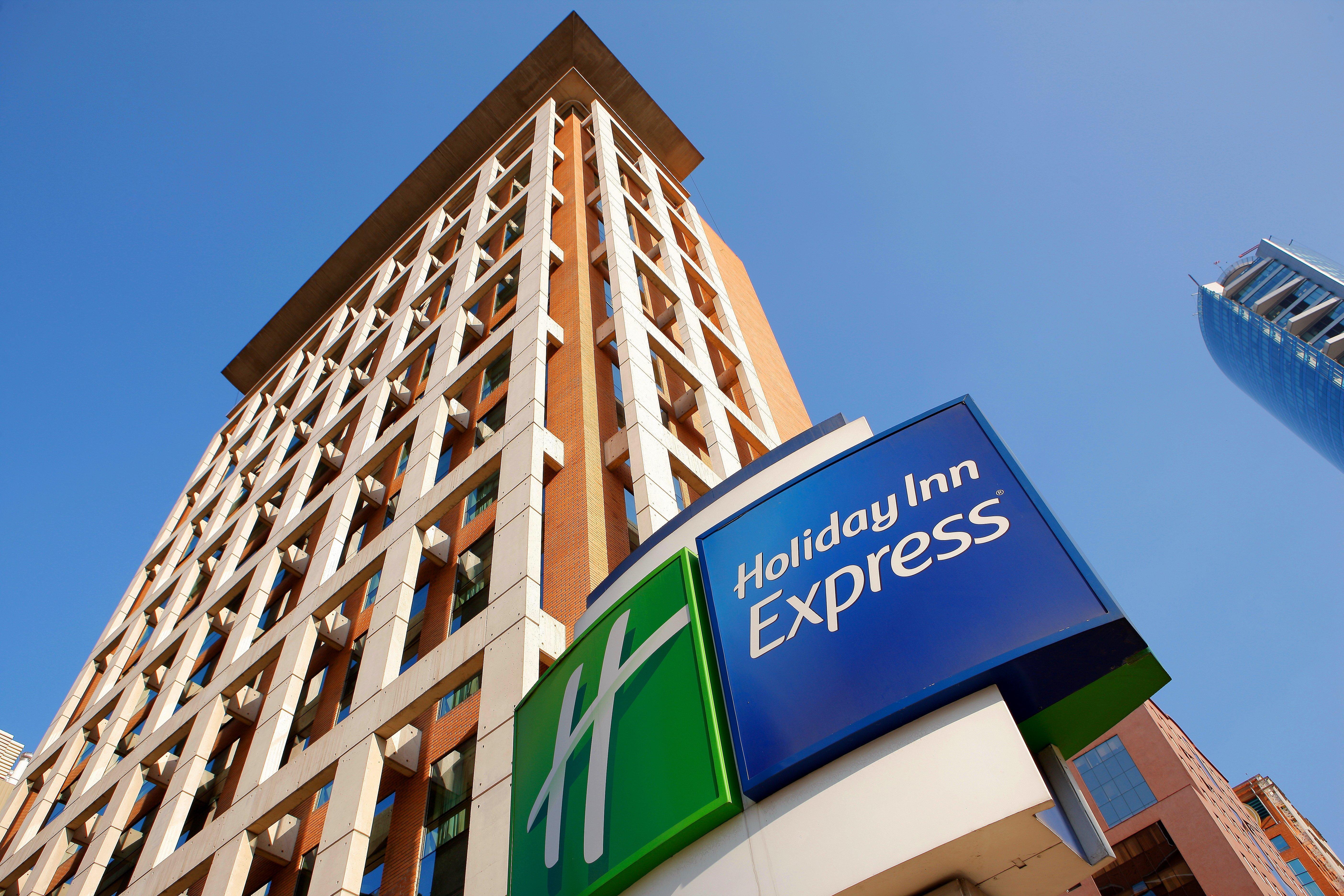 Holiday Inn Express Santiago Las Condes By Ihg Restoran fotoğraf