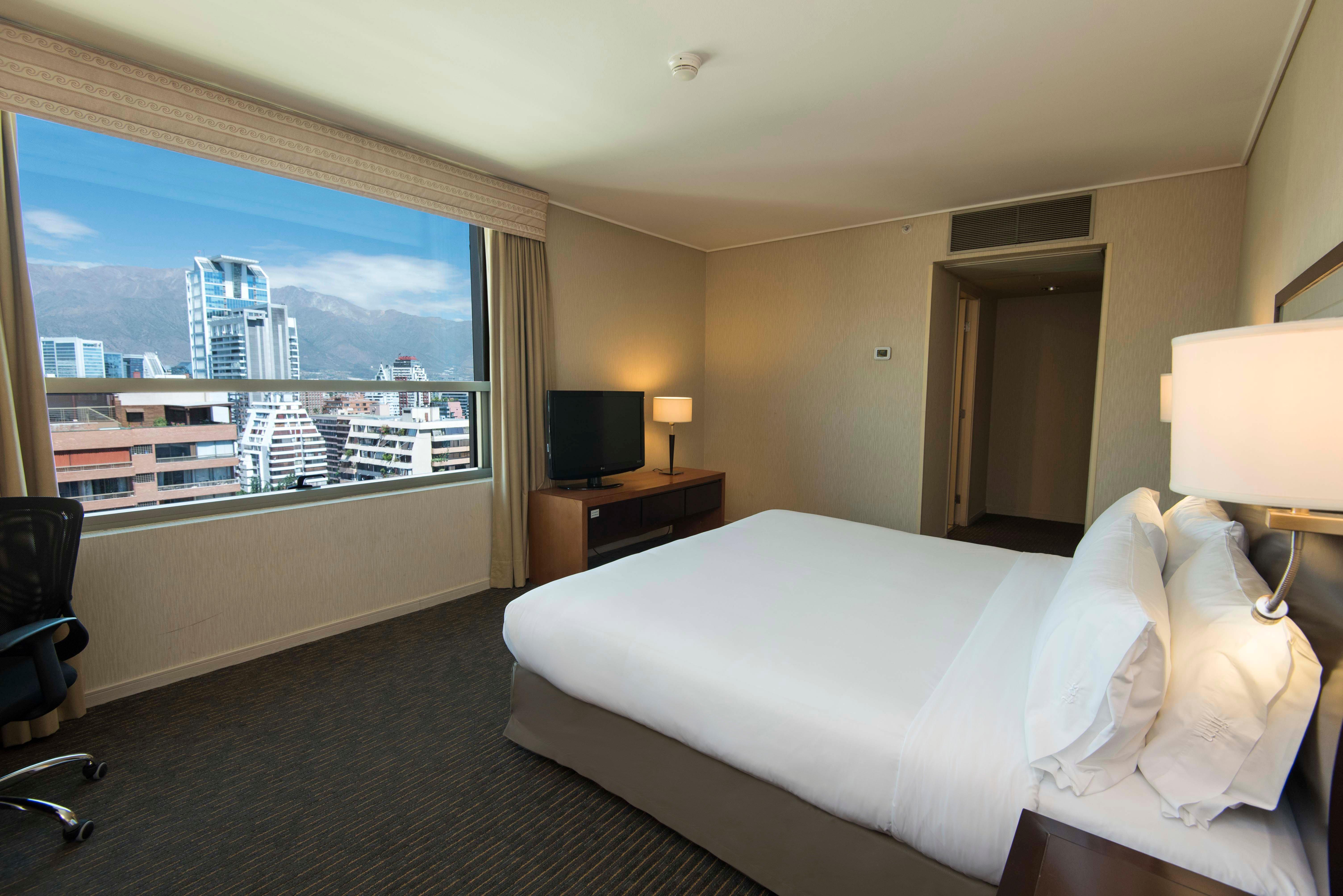 Holiday Inn Express Santiago Las Condes By Ihg Dış mekan fotoğraf