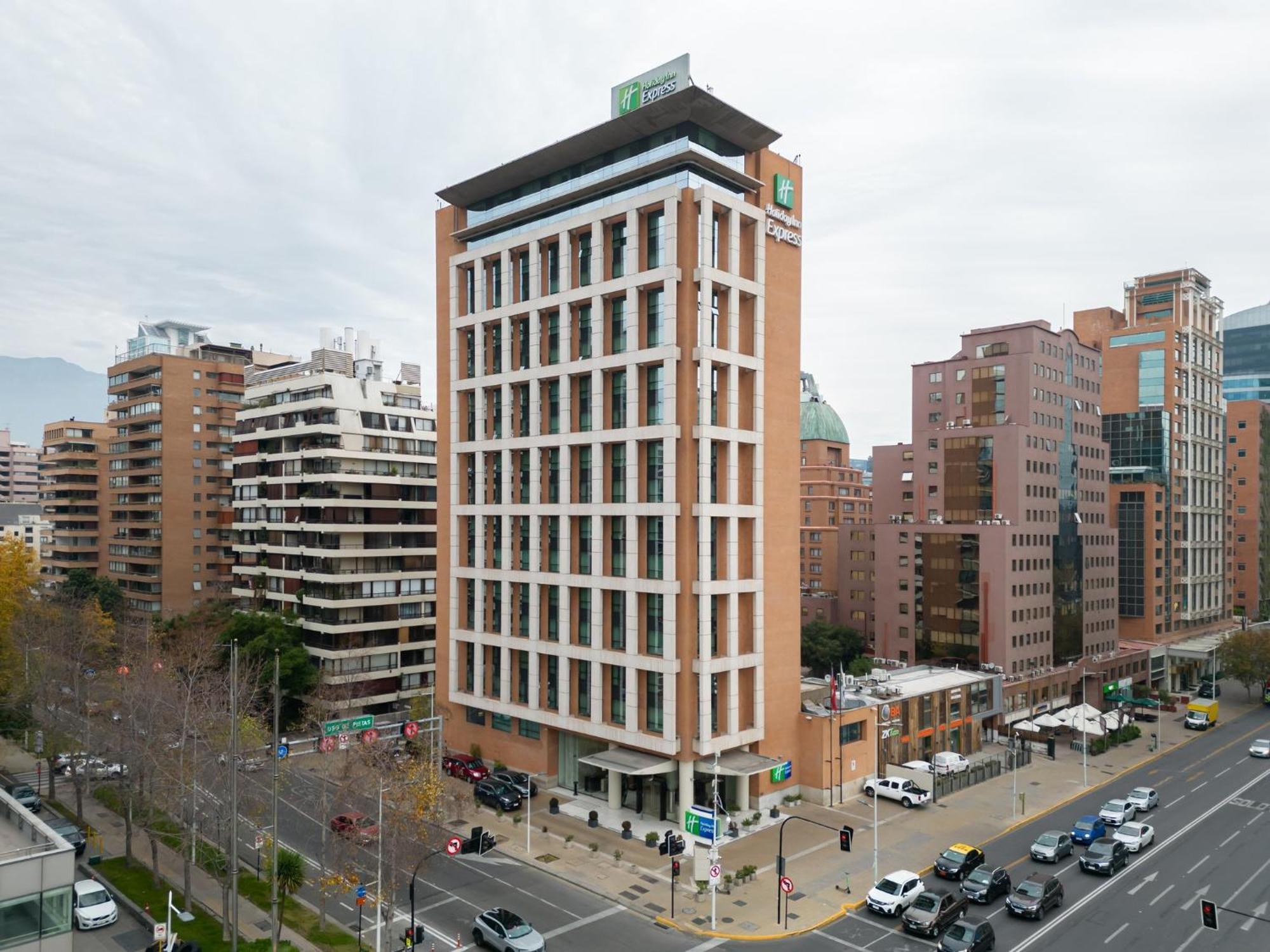 Holiday Inn Express Santiago Las Condes By Ihg Dış mekan fotoğraf