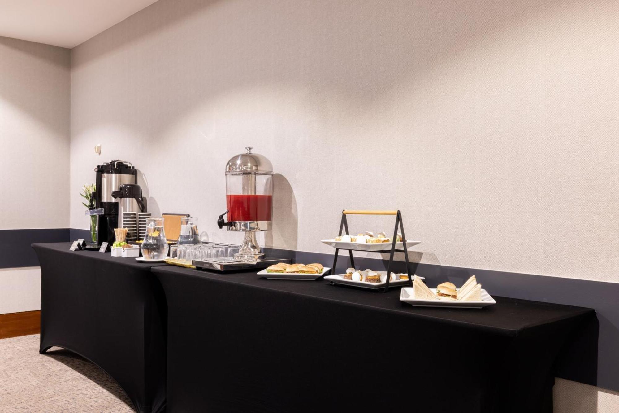 Holiday Inn Express Santiago Las Condes By Ihg Dış mekan fotoğraf