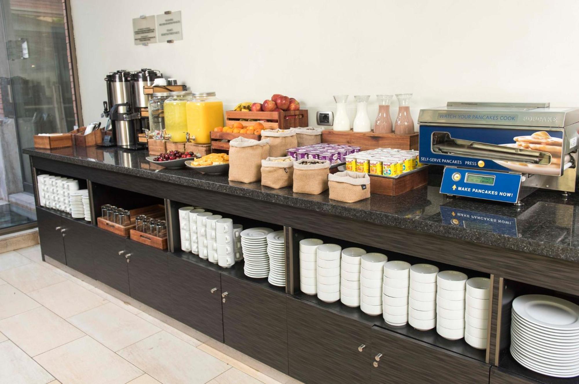 Holiday Inn Express Santiago Las Condes By Ihg Dış mekan fotoğraf