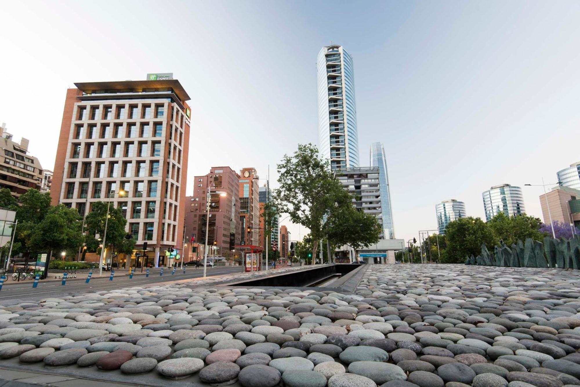 Holiday Inn Express Santiago Las Condes By Ihg Dış mekan fotoğraf