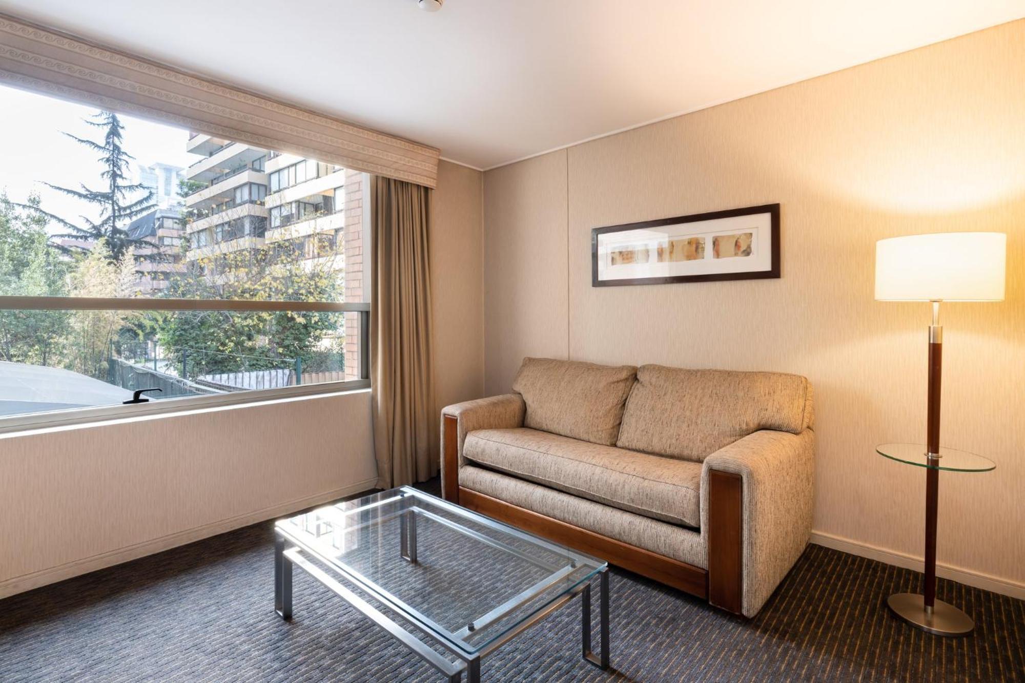 Holiday Inn Express Santiago Las Condes By Ihg Dış mekan fotoğraf
